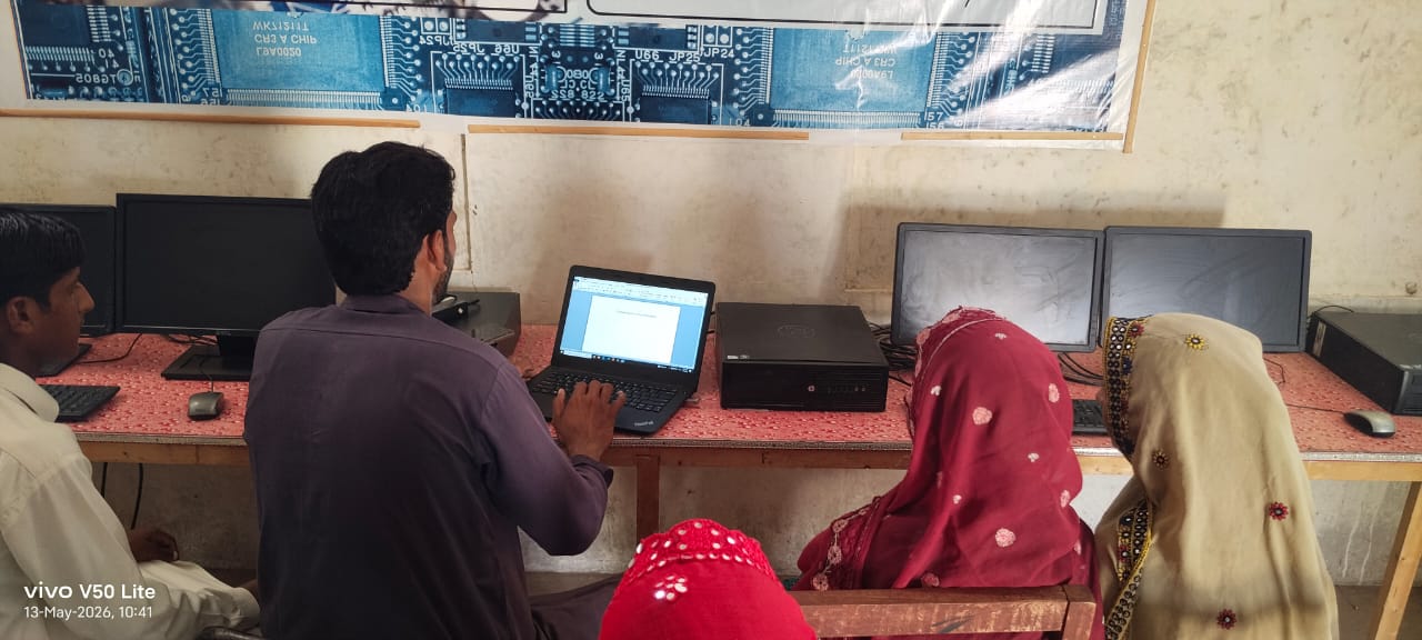 Students learning in the ECS computer lab
